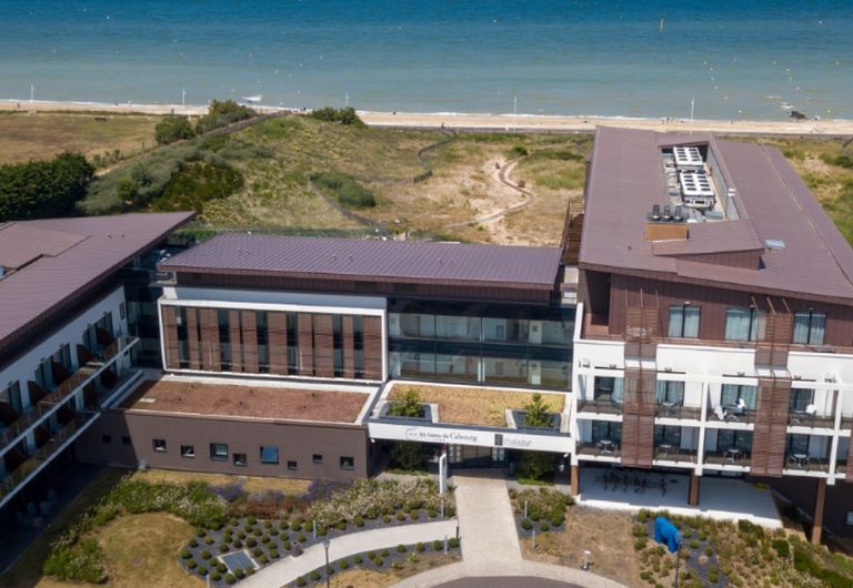 Façade de l'hôtel Thalazur Cabourg